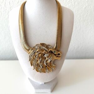 Craft | Vintage Gold Lion Head Necklace